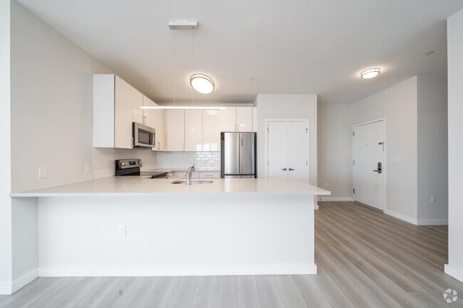Building Photo - 16 Bennett St Unit 505 Rental