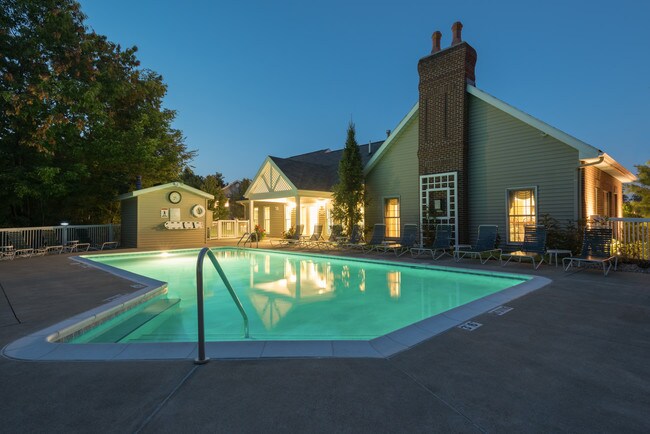 Piscina - Waterford Village