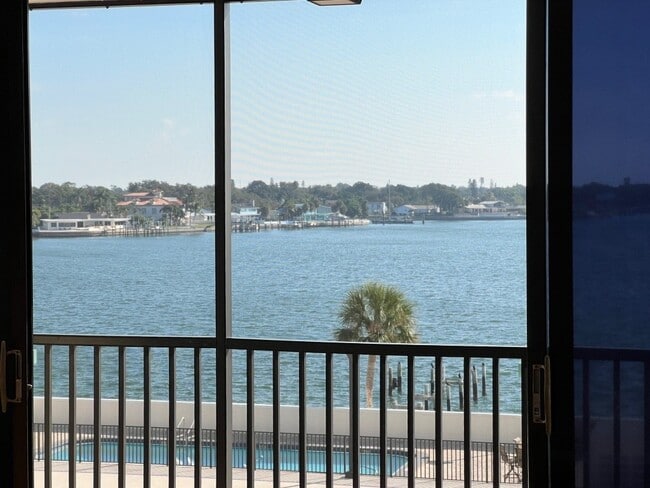 Building Photo - 7100 Sunshine Skyway Ln S Unit 403