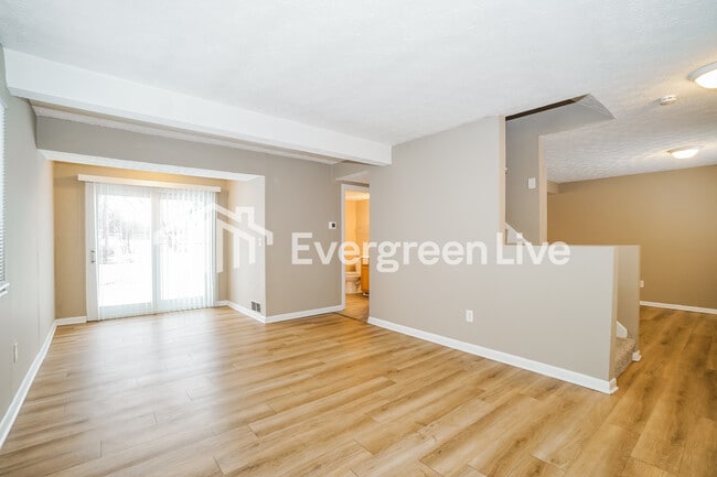 Photo - 2892 Gentry Ln