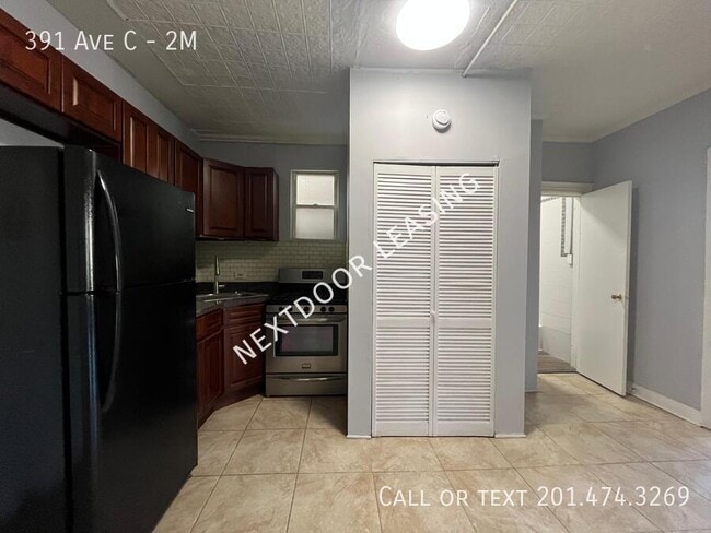 Photo - 391 Avenue C Unidad 2M