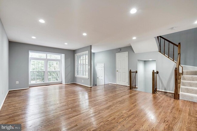 Photo - 3827 Inverness Rd