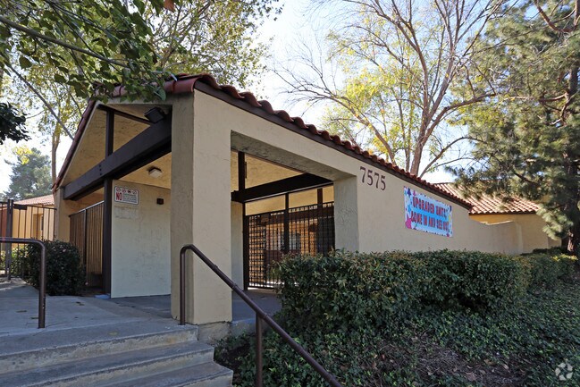 Photo - Alta Vista Apartments