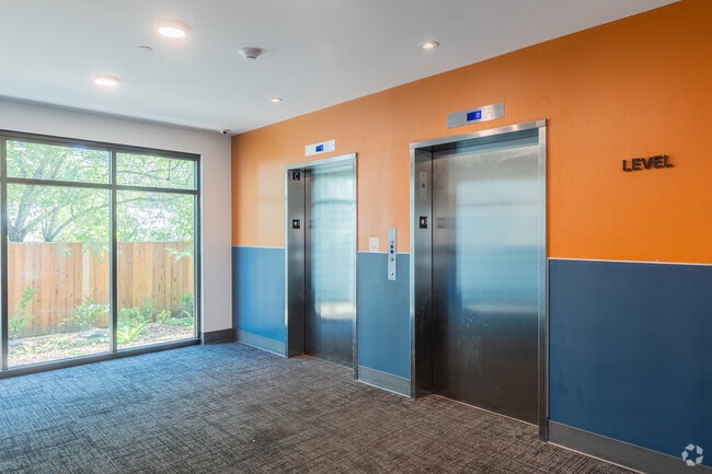 Vestíbulo del ascensor - The Canopy Apartments at Powell