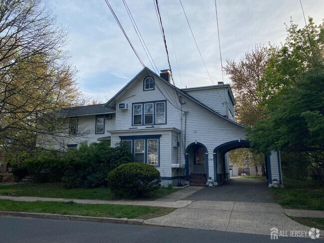 Building Photo - 76 S Adelaide Ave Unit 7 Rental