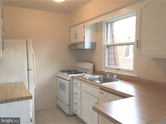 Photo - 2410 David Dr Unit 2ND FL