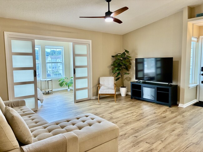 Building Photo - 8641 S Bridge Dr Unit J Rental