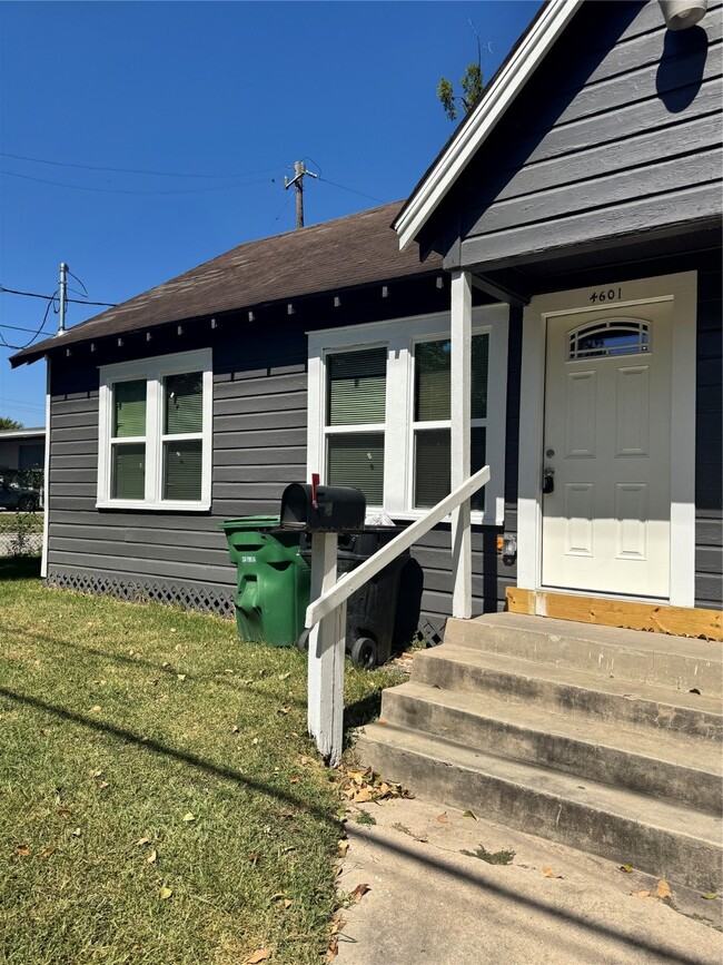 Photo - 4601 Canal St
