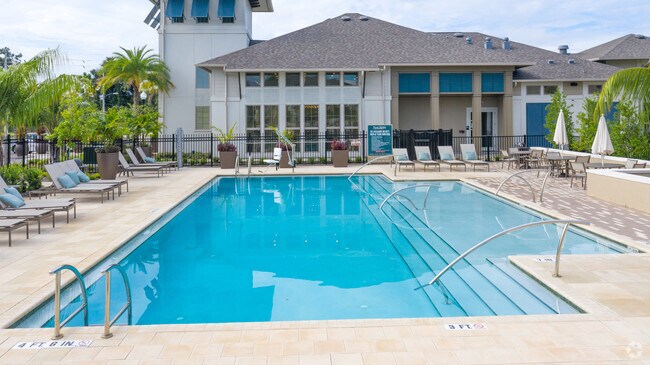 Pool - Pendana at West Lakes