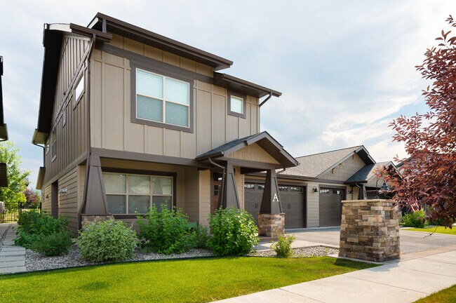 Photo - 2128 Dennison Ln
