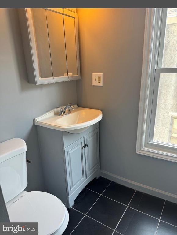 Building Photo - 2211 W Tioga St