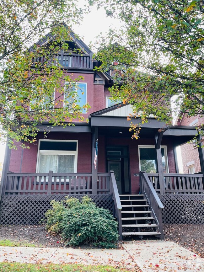 Building Photo - 1721 Middle St Unit 2 Bedroom w/ Parking in Sharpsburg Rental