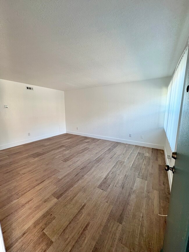 Photo - 4810 S Dauphin Ave Unit D13