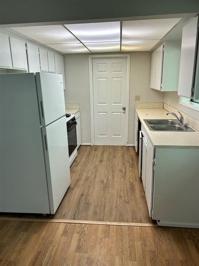 Photo - 309/311 Baker St Duplex Unit 309