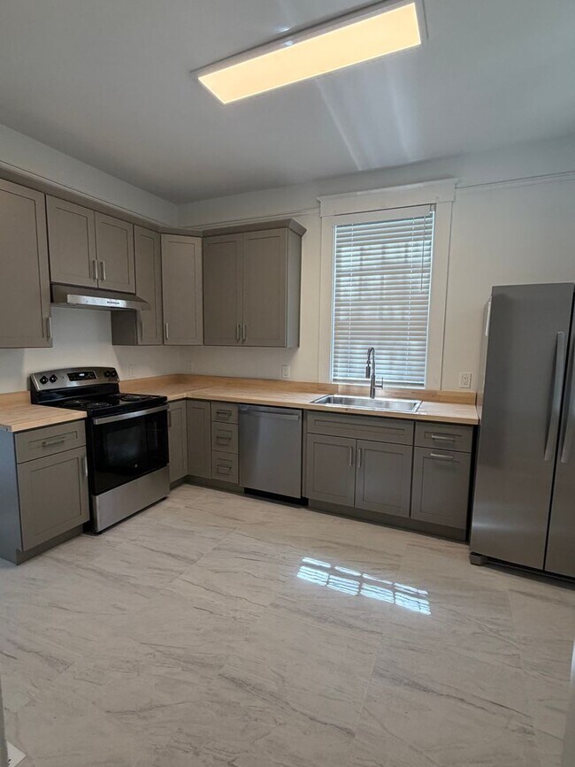 Photo - For Rent – Newly Renovated 1 Bedroom, 1 Bathroom Apartment in Baldwin Park, Savannah, GA Unidad 537 Maupas Ave 1