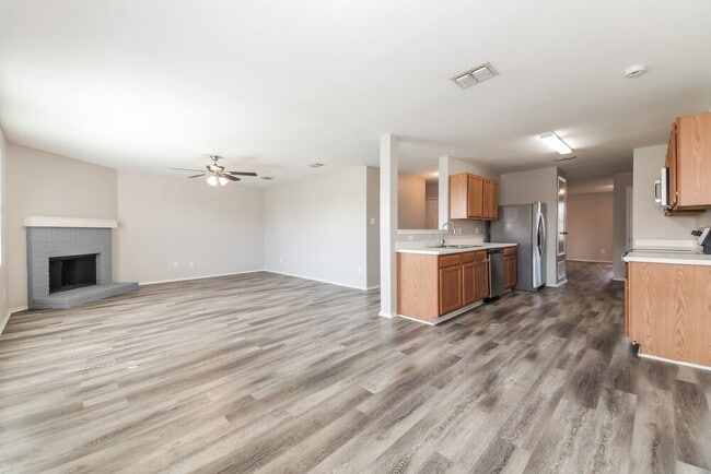 Photo - 1201 Evergreen St