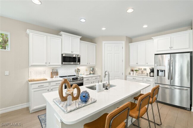 Photo - 14546 Tropical Dr