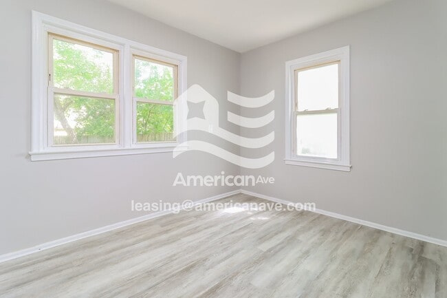 Photo - 8486 Heyden St