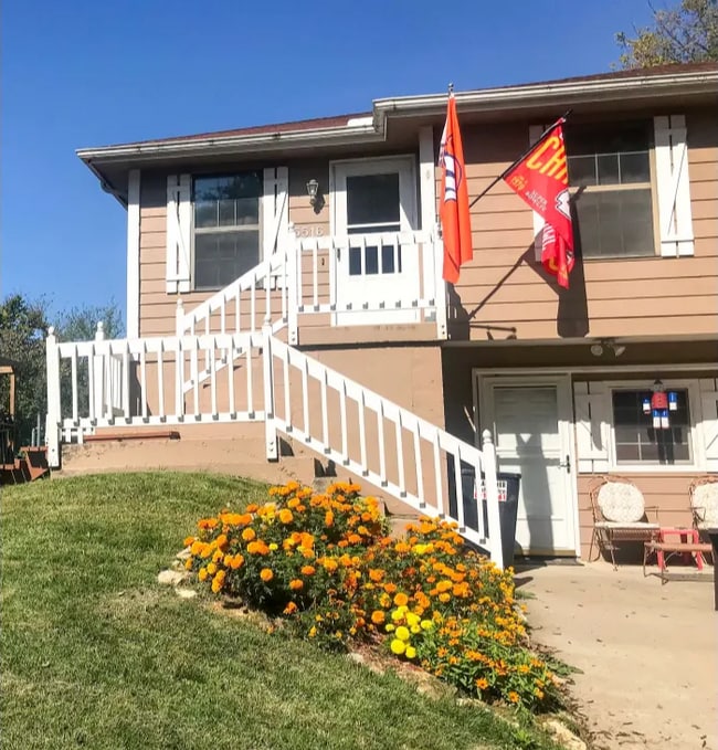 Photo - 5516 NW Cimarron Dr Unit Lower