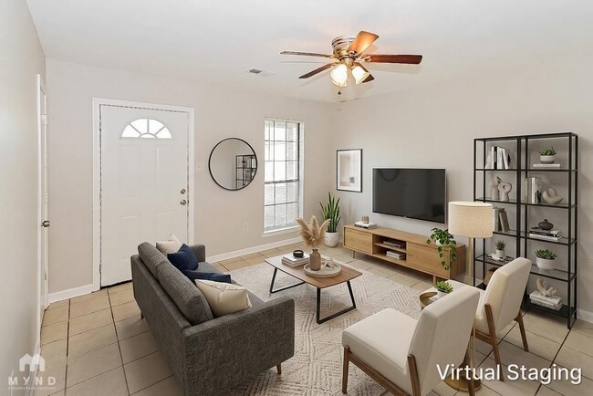 Photo - 10571 Chateau Dr