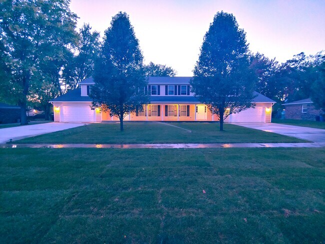 Photo - 7762 Knue Rd Townhome