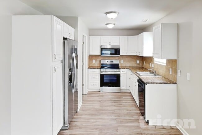 2624 Stream Bank Dr