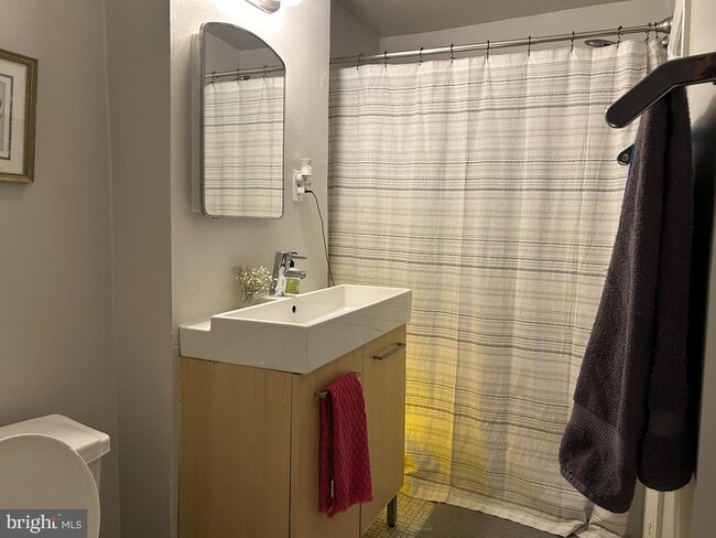 Photo - 1227 Spruce St Unit 1R