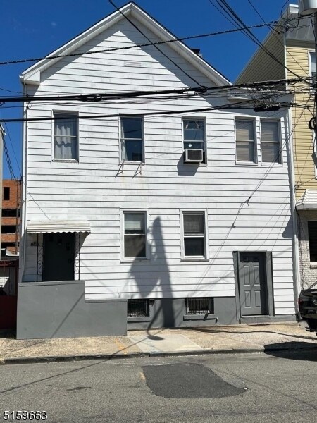 Photo - 136 Prospect St House