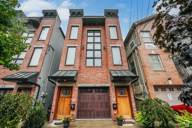 Building Photo - 18 Thorne St Unit 1 Rental