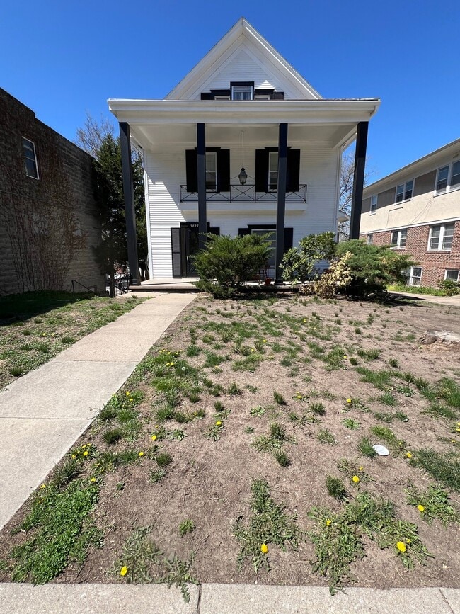 Building Photo - 3827 S 48th St