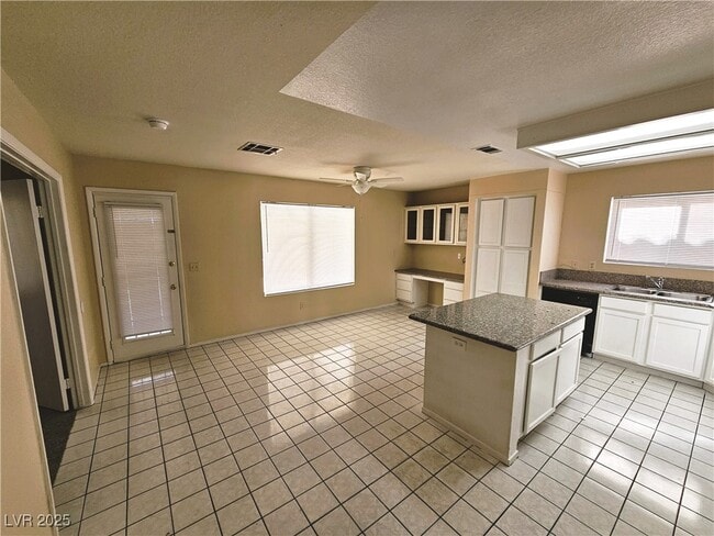 Photo - 1216 Lucia Dr