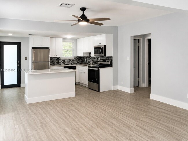 Photo - 209 SW 5th St