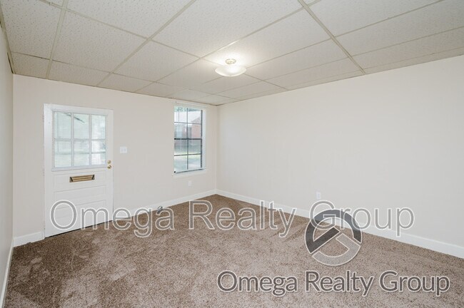 Photo - 901 9th Ave Unit Apt 6