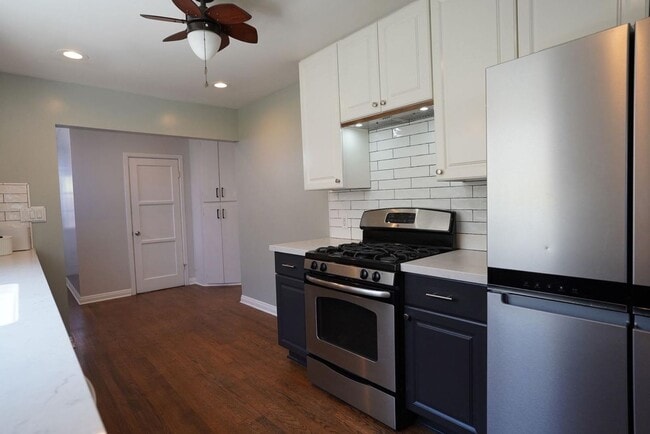 Photo - Spacious Silver Lake Charmer 2-bedroom, 1-bath home for Rent.