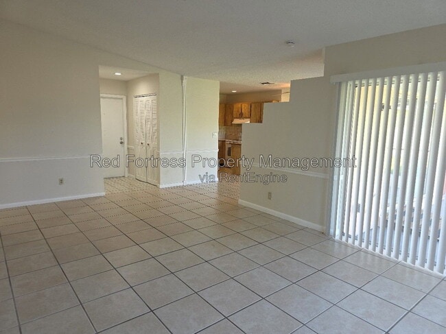 Photo - 1049 Ridgeway Dr