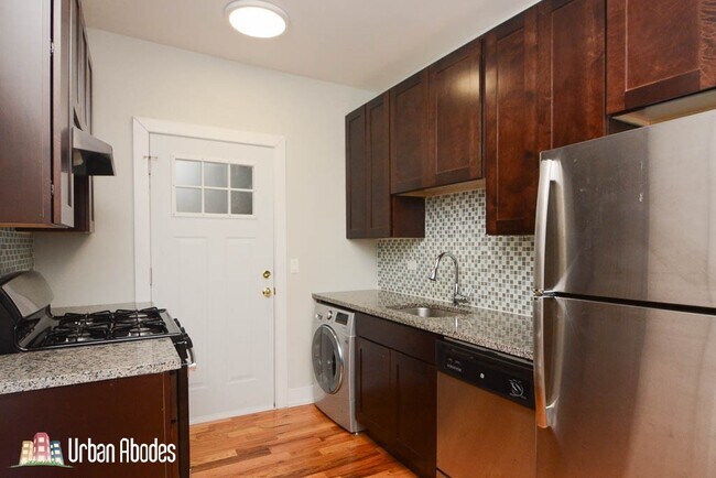 Photo - 555 Chestnut St Unidad J08W