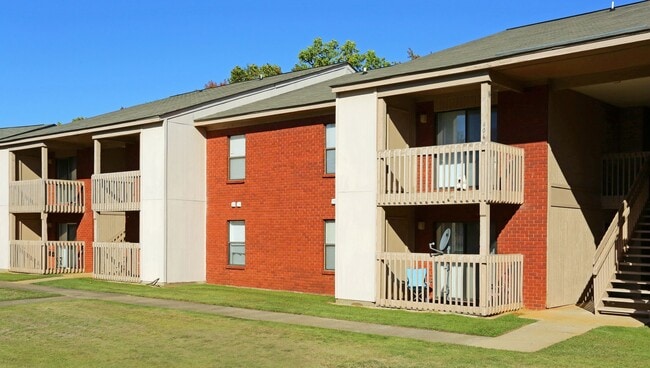 2800 McFarland