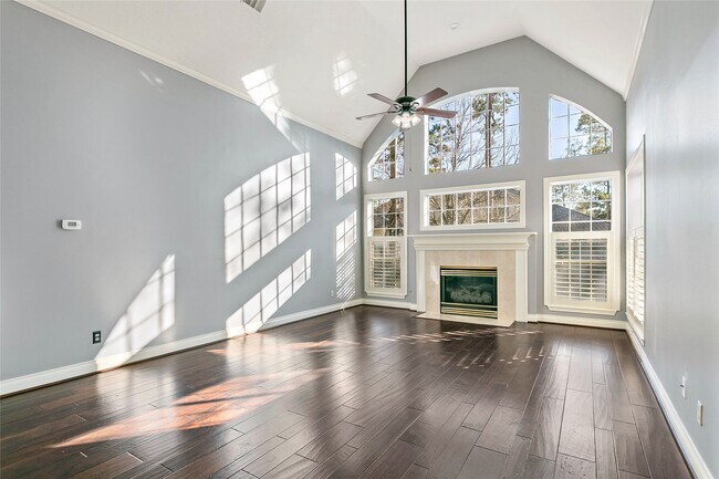Photo - 3 Bough Leaf Pl