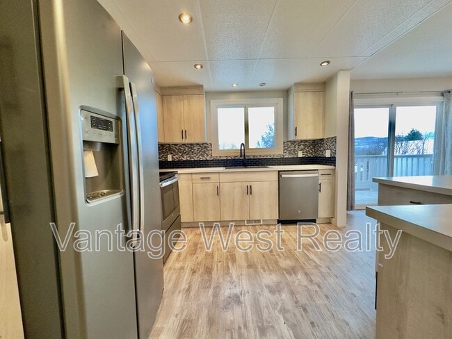 Photo - 3717 Webber Rd