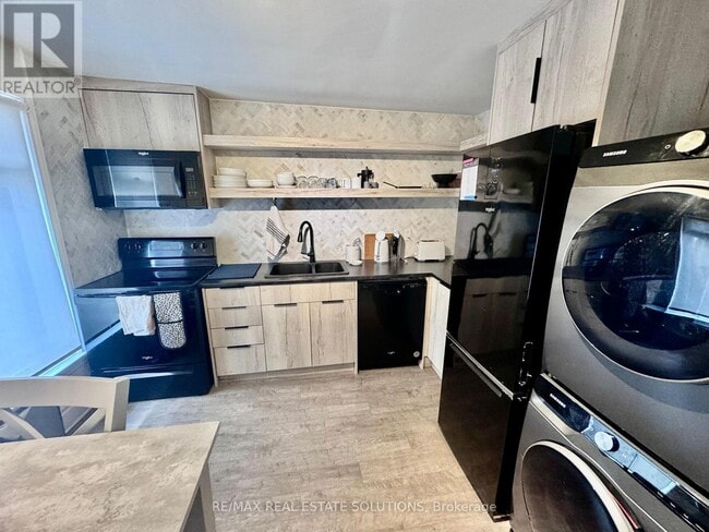 Photo - 206 Bathurst St Unité Upper