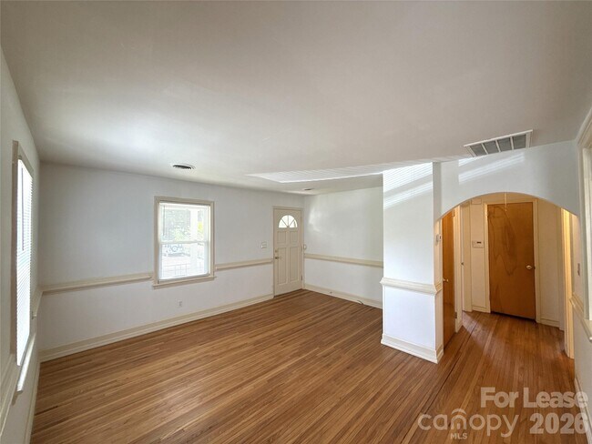 Photo - 419 Greystone Rd