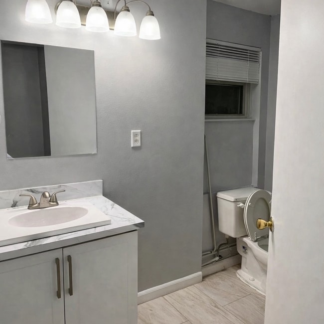 Building Photo - 106 Cleveland St