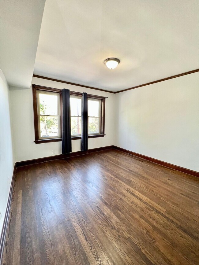 Photo - 1632 N California Ave