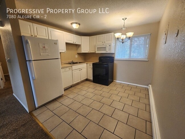 Photo - 7080 Alegre Cir Unit 2
