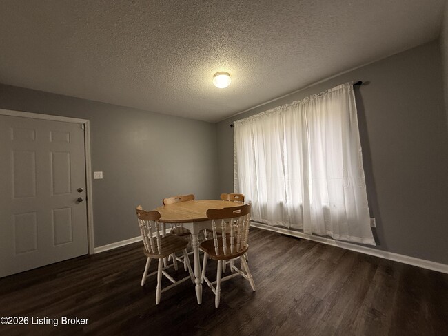 Photo - 2009 Sunbeam Rd