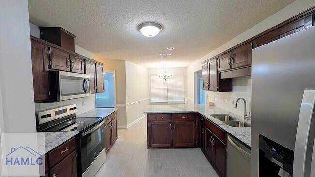 110 Westchester Ln