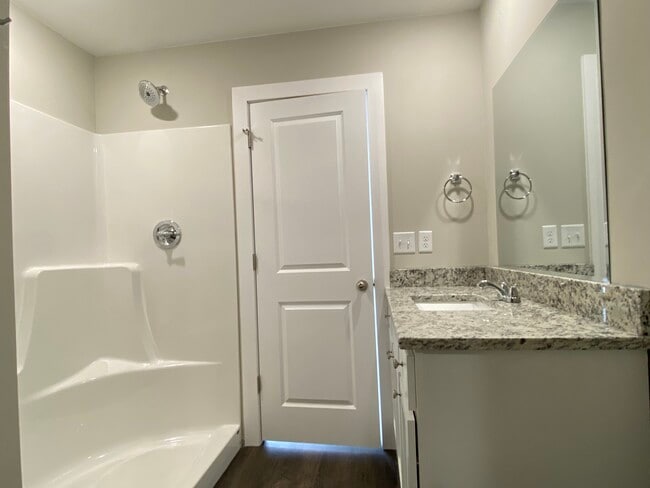 Photo - 592 E Martens Ct