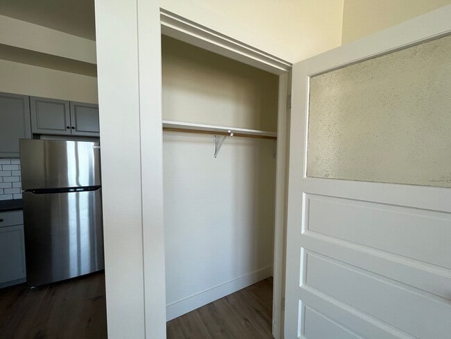 Photo - 1304 Bay St Unit 7