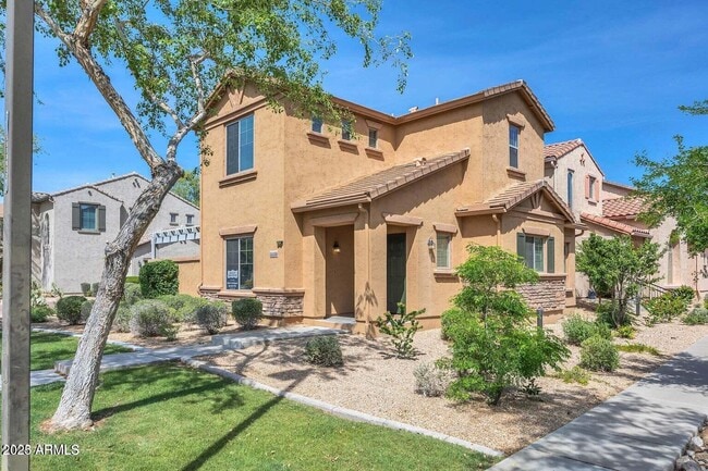Building Photo - 3639 W Thalia Ct