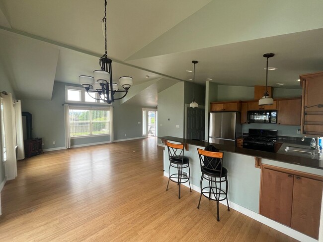 Photo - Beautiful 3 Bed 2 Bath on Guemes Island